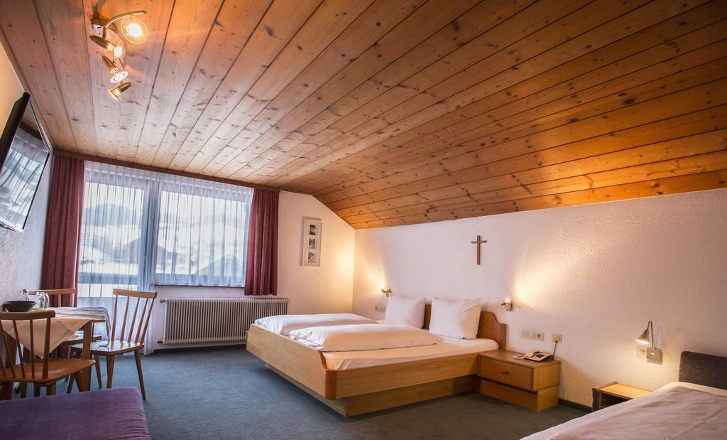 Gaestehaus-Pension Barbara Андельсбух Номер фото