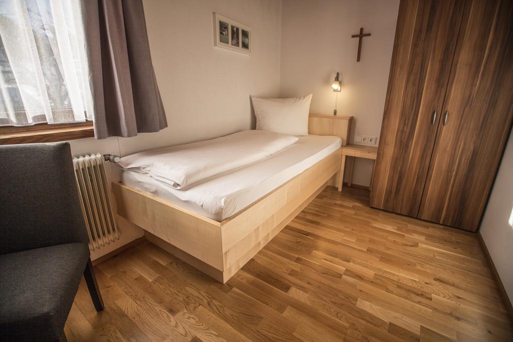 Gaestehaus-Pension Barbara Андельсбух Номер фото