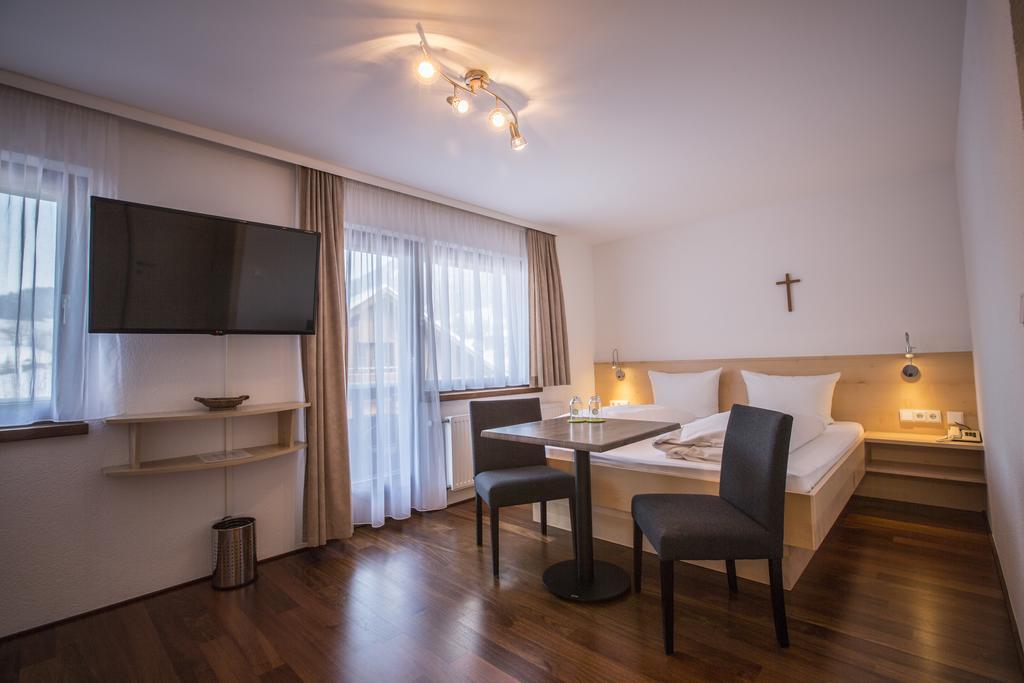 Gaestehaus-Pension Barbara Андельсбух Номер фото